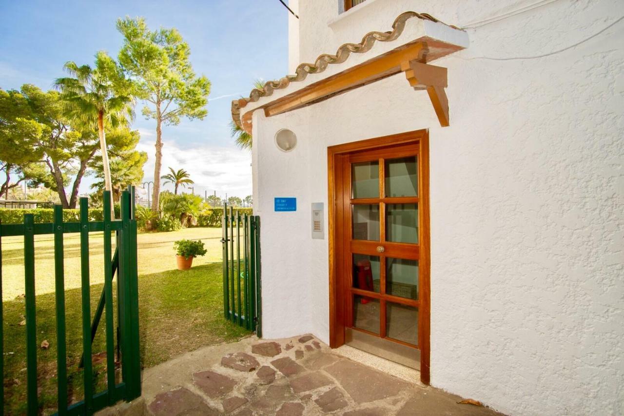 Beachfront Apartment Port de Alcudia  Luaran gambar