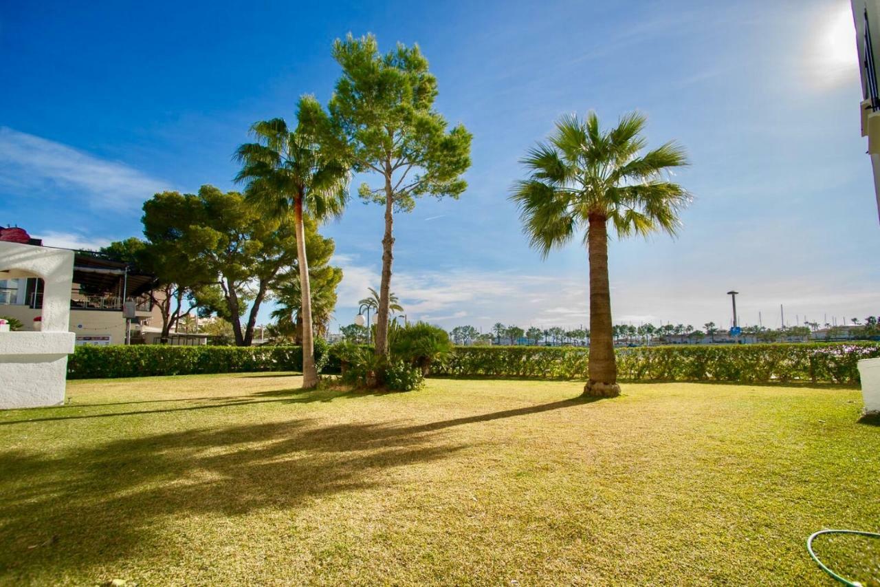 Beachfront Apartment Port de Alcudia  Luaran gambar