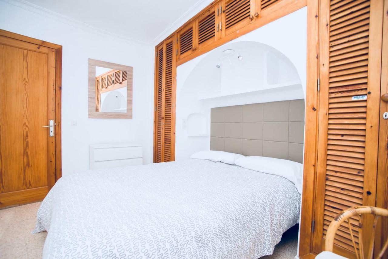Beachfront Apartment Port de Alcudia  Luaran gambar